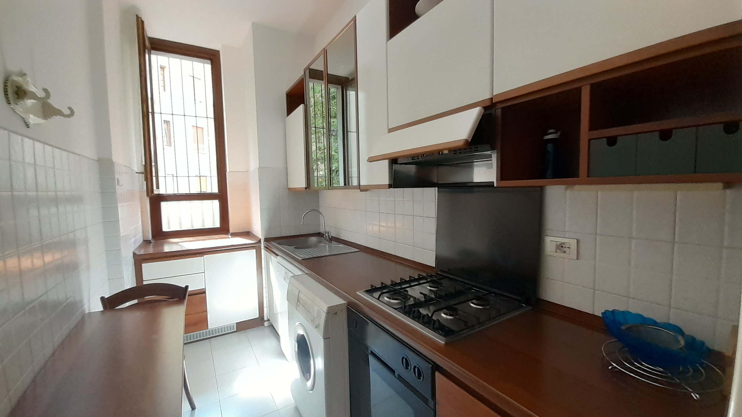 AFFITTO – Via Pancaldo Leone 8 – Trilocale