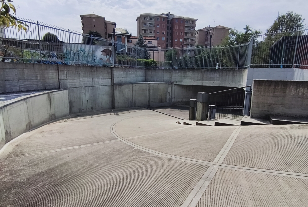 AFFITTO – Via Innocenzo Isimbardi 63 – BOX