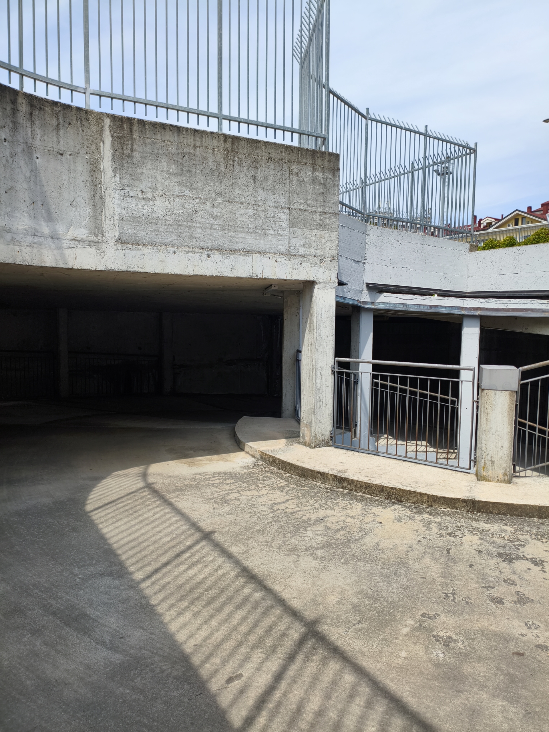 AFFITTO – Via Innocenzo Isimbardi 63 – BOX
